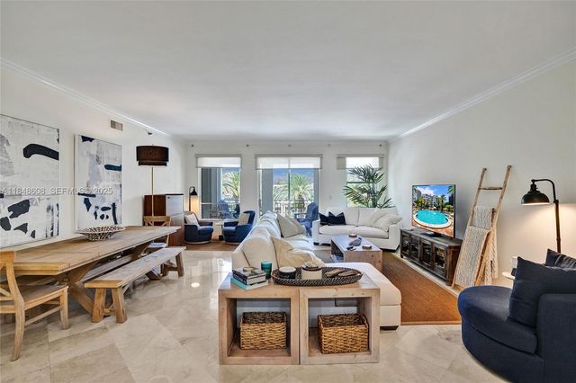 3700 Island Boulevard C206, Aventura, FL 33160