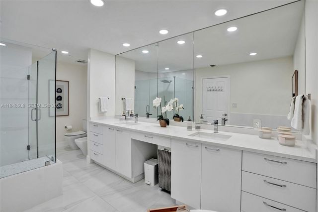 3700 Island Boulevard C206, Aventura, FL 33160