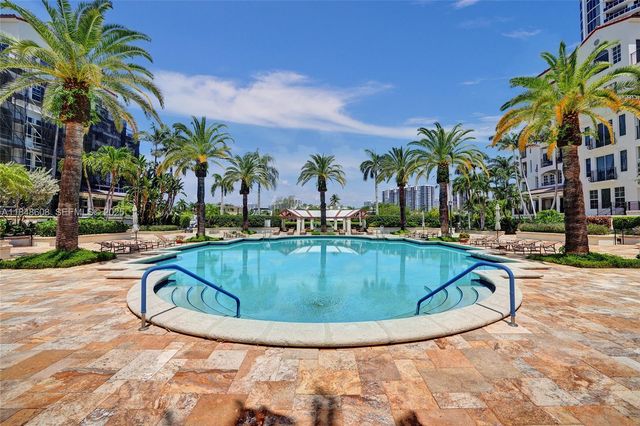 3700 Island Boulevard C206, Aventura, FL 33160