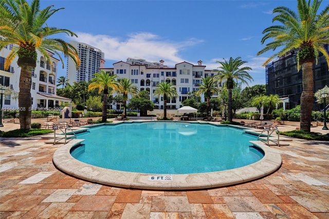 3700 Island Boulevard C206, Aventura, FL 33160