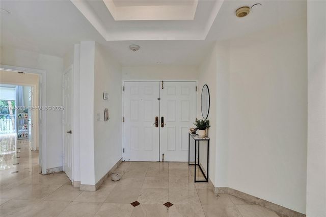 3700 Island Boulevard C206, Aventura, FL 33160
