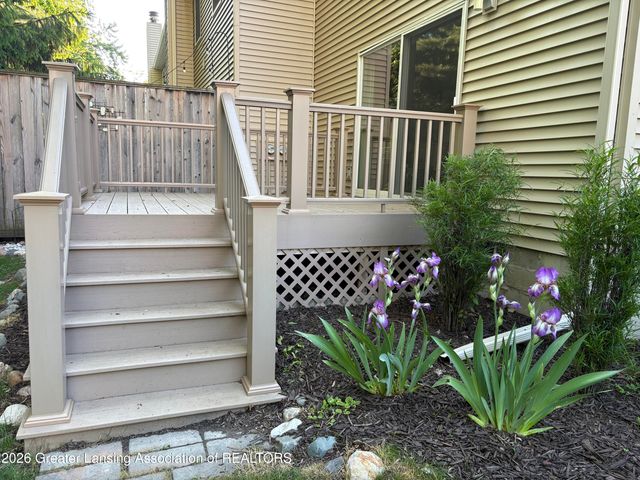 1812 Burrwood Circle, East Lansing, MI 48823