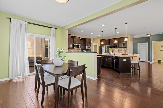 626 Eastgate Parkway, Mahtomedi, MN 55115