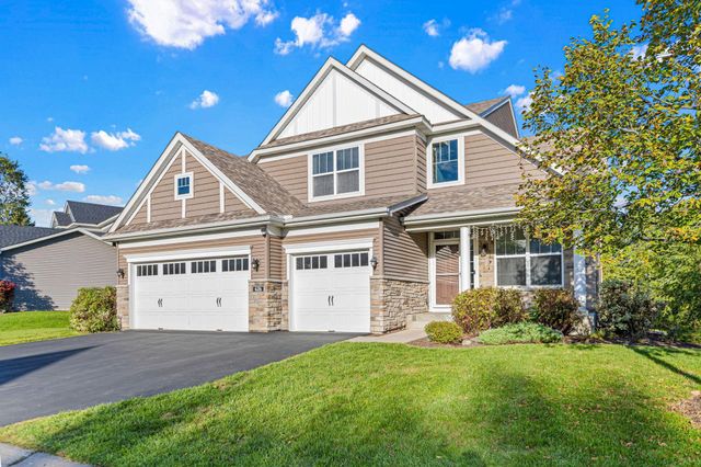 626 Eastgate Parkway, Mahtomedi, MN 55115