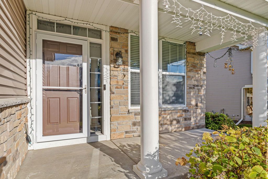 626 Eastgate Parkway, Mahtomedi, MN 55115 — photo 3