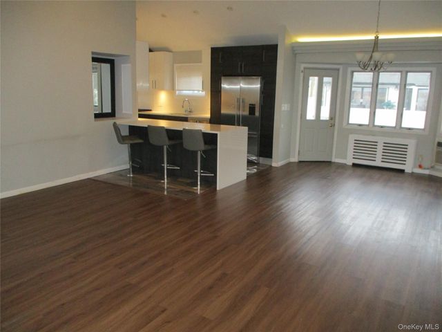 99 N Strathmore Street, North Woodmere, NY 11581