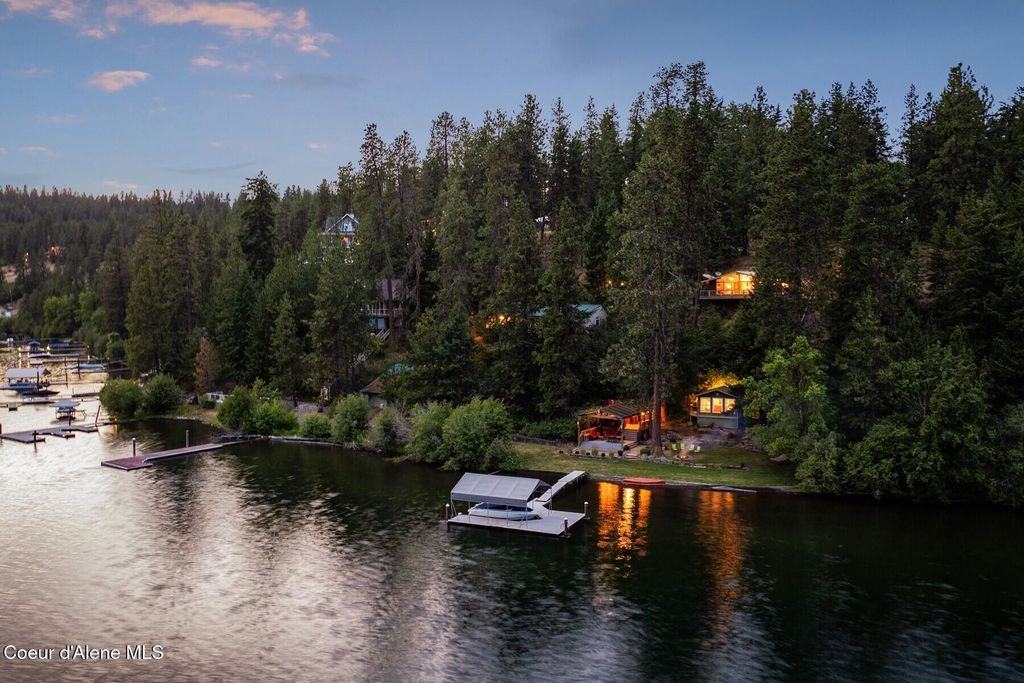 6812 W Half Circle Loop, Worley, ID 83876