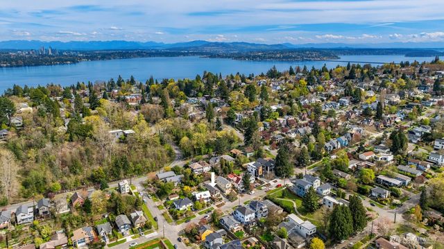 1826 31st Avenue, Seattle, WA 98122