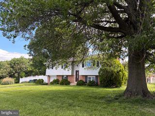 479 SUE DR, Hummelstown, PA 17036