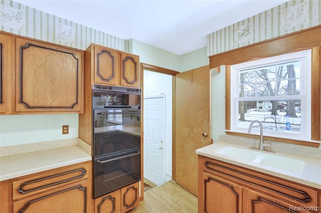 4021 Triwood Road, Bridgeport, MI 48722