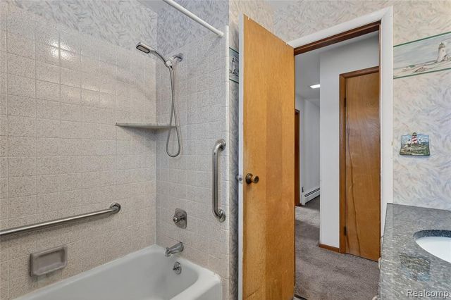 4021 Triwood Road, Bridgeport, MI 48722