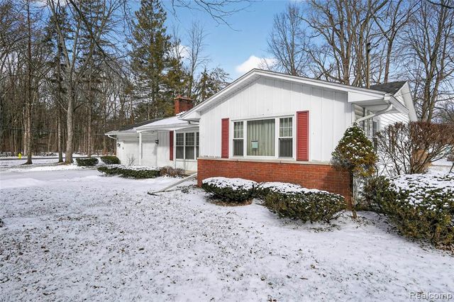 4021 Triwood Road, Bridgeport, MI 48722