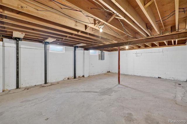 4021 Triwood Road, Bridgeport, MI 48722