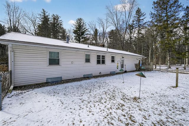 4021 Triwood Road, Bridgeport, MI 48722