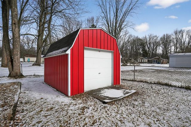 4021 Triwood Road, Bridgeport, MI 48722