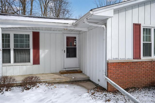 4021 Triwood Road, Bridgeport, MI 48722