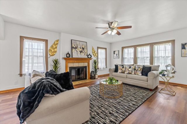 2704 N 46th STREET, Milwaukee, WI 53210