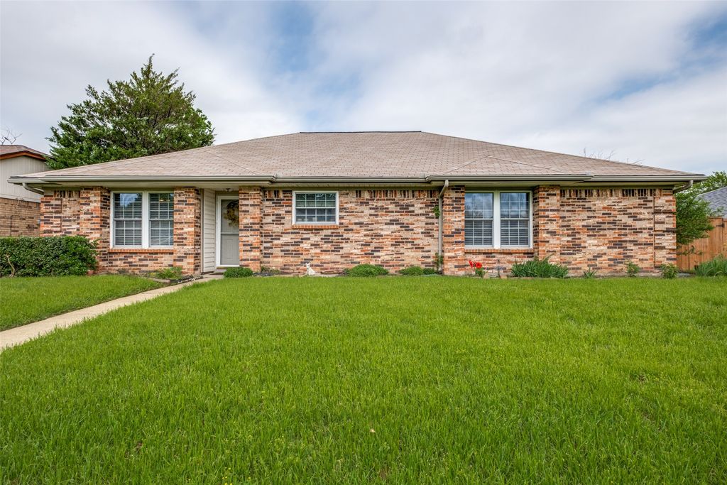 1309 Laredo Lane, Mesquite, TX 75150