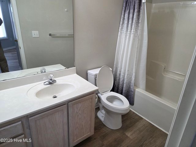 531 Spring Forest Road I, Greenville, NC 27834