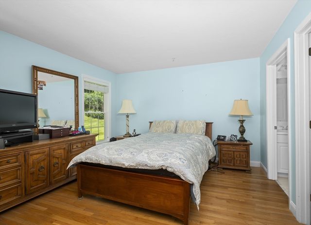 4 Apple Seed Drive 4, Shrewsbury, MA 01545