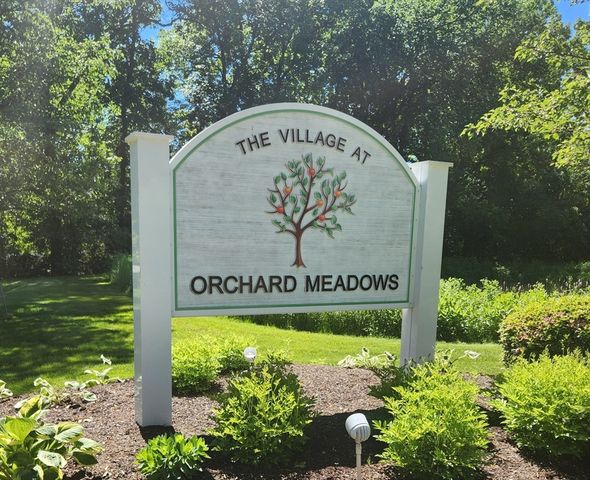4 Apple Seed Drive 4, Shrewsbury, MA 01545