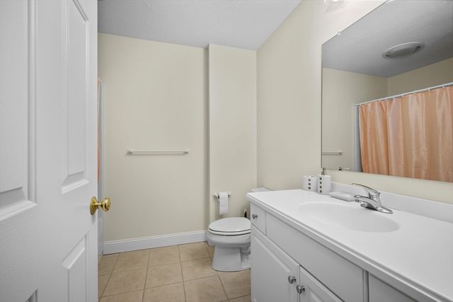 4 Apple Seed Drive 4, Shrewsbury, MA 01545