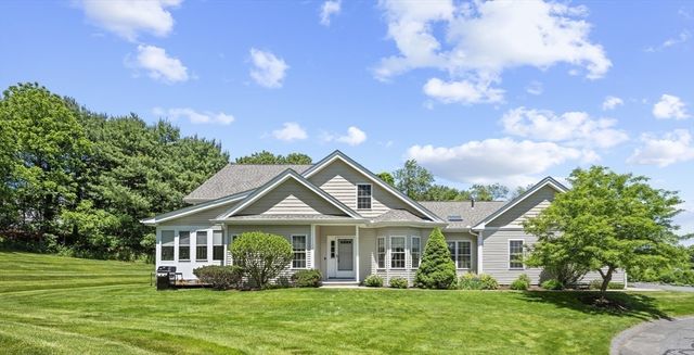 4 Apple Seed Drive 4, Shrewsbury, MA 01545