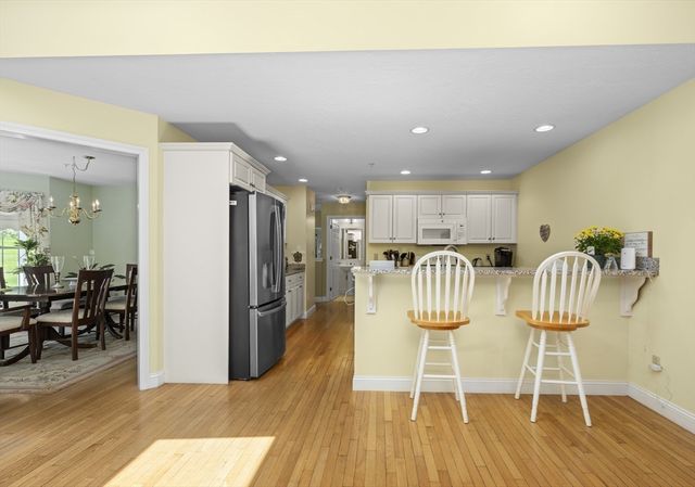4 Apple Seed Drive 4, Shrewsbury, MA 01545