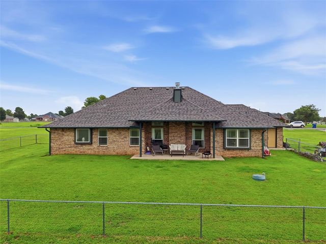 1903 Riveria Drive, Tuttle, OK 73089