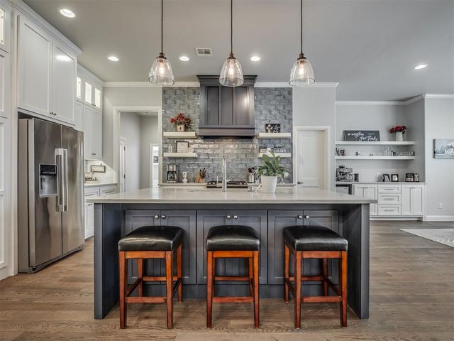 3125 Drake Crest Drive, Edmond, OK 73034