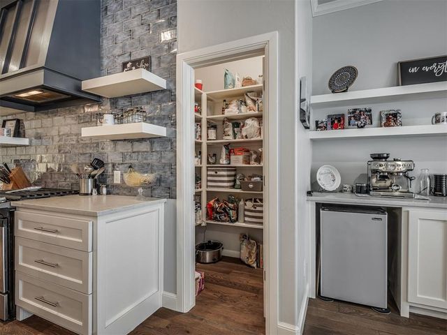 3125 Drake Crest Drive, Edmond, OK 73034