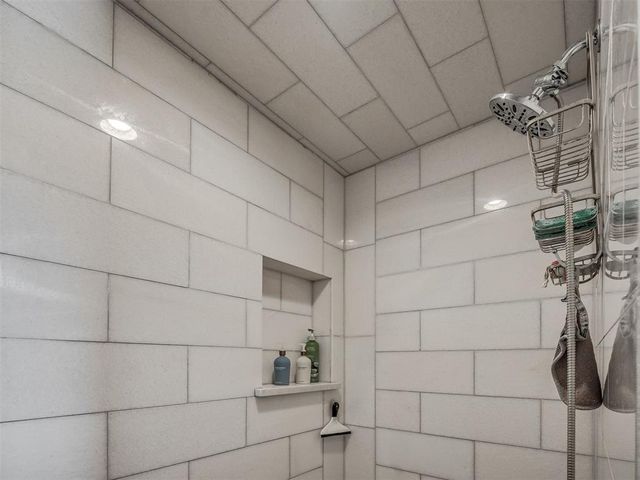 3125 Drake Crest Drive, Edmond, OK 73034