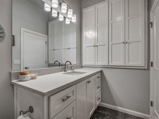 3125 Drake Crest Drive, Edmond, OK 73034