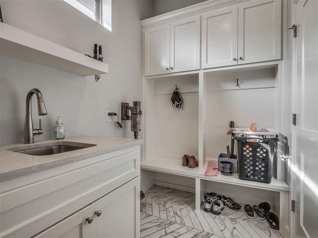 3125 Drake Crest Drive, Edmond, OK 73034