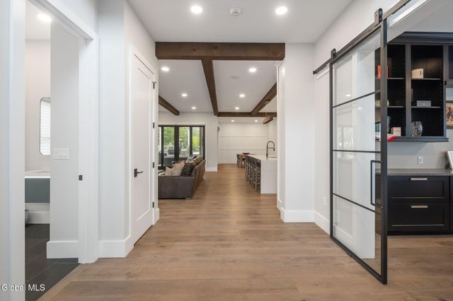 19 Aurora Avenue, Saratoga Springs, NY 12866