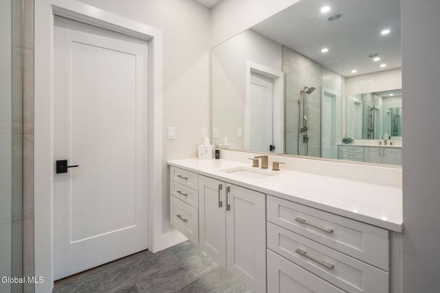 19 Aurora Avenue, Saratoga Springs, NY 12866