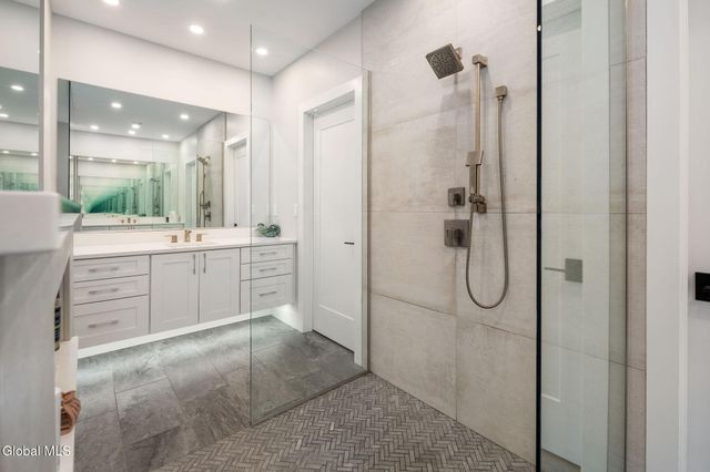 19 Aurora Avenue, Saratoga Springs, NY 12866