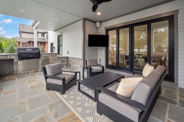 19 Aurora Avenue, Saratoga Springs, NY 12866