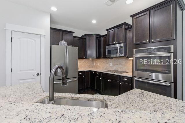 16 Dovetree Ln, Bluffton, SC 29910
