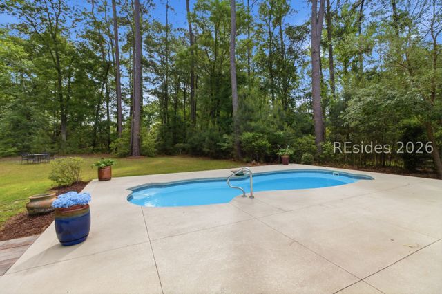 16 Dovetree Ln, Bluffton, SC 29910
