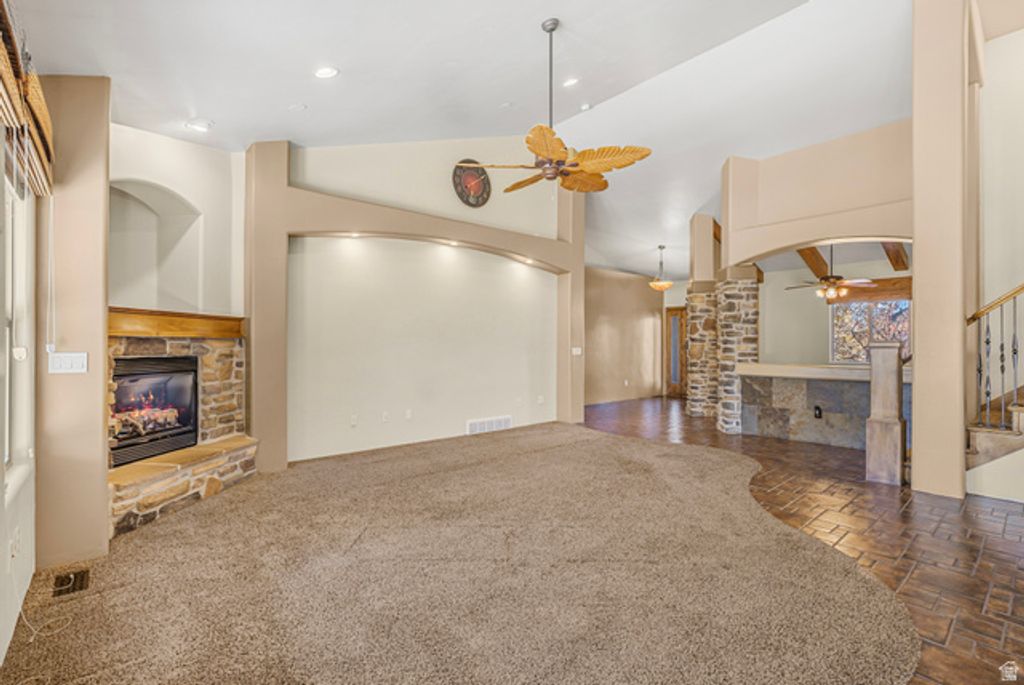 Image 11 of property listing at 14278 S FRIENDSHIP DR, Herriman, UT 84096