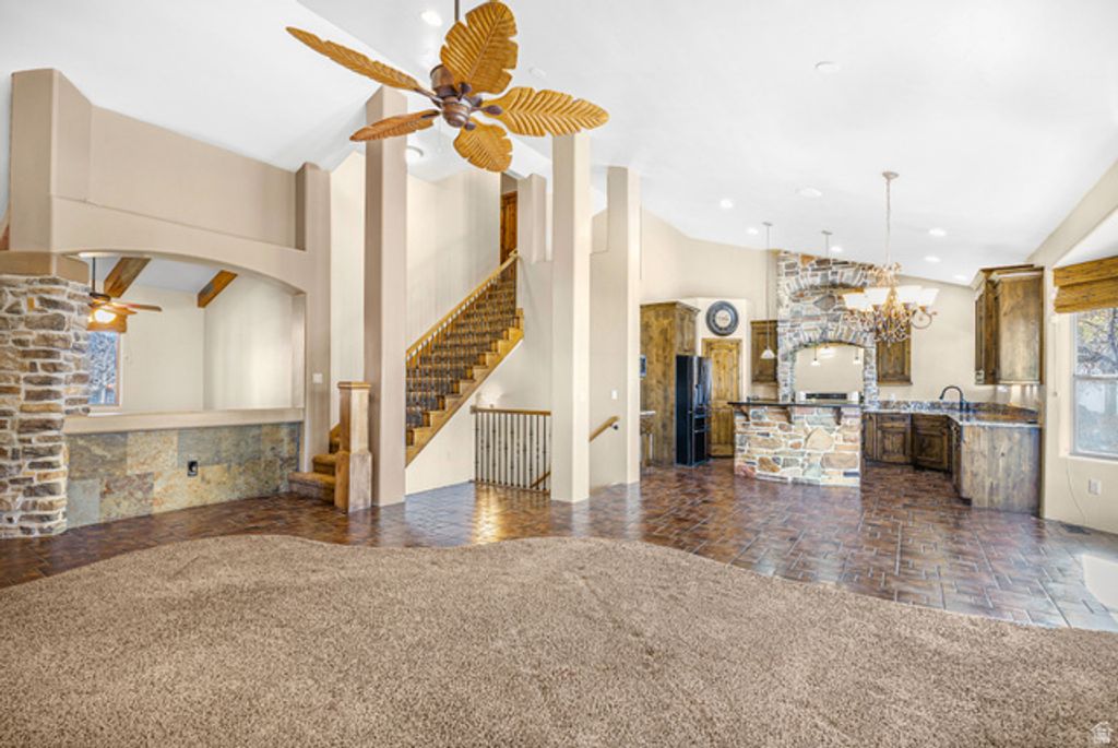 Image 12 of property listing at 14278 S FRIENDSHIP DR, Herriman, UT 84096