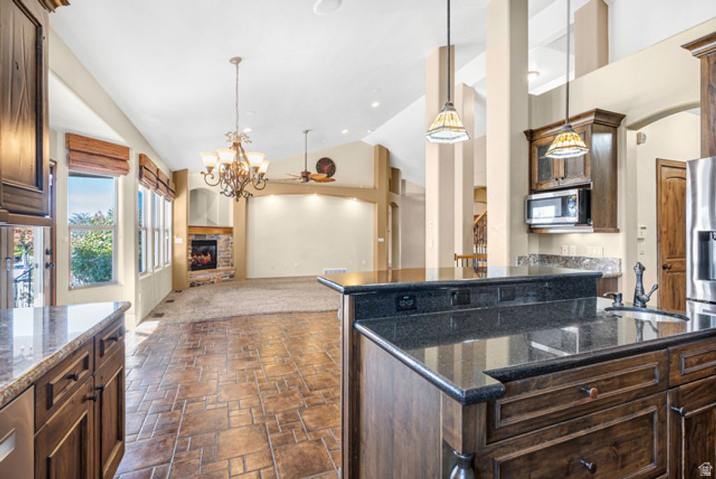 Image 19 of property listing at 14278 S FRIENDSHIP DR, Herriman, UT 84096