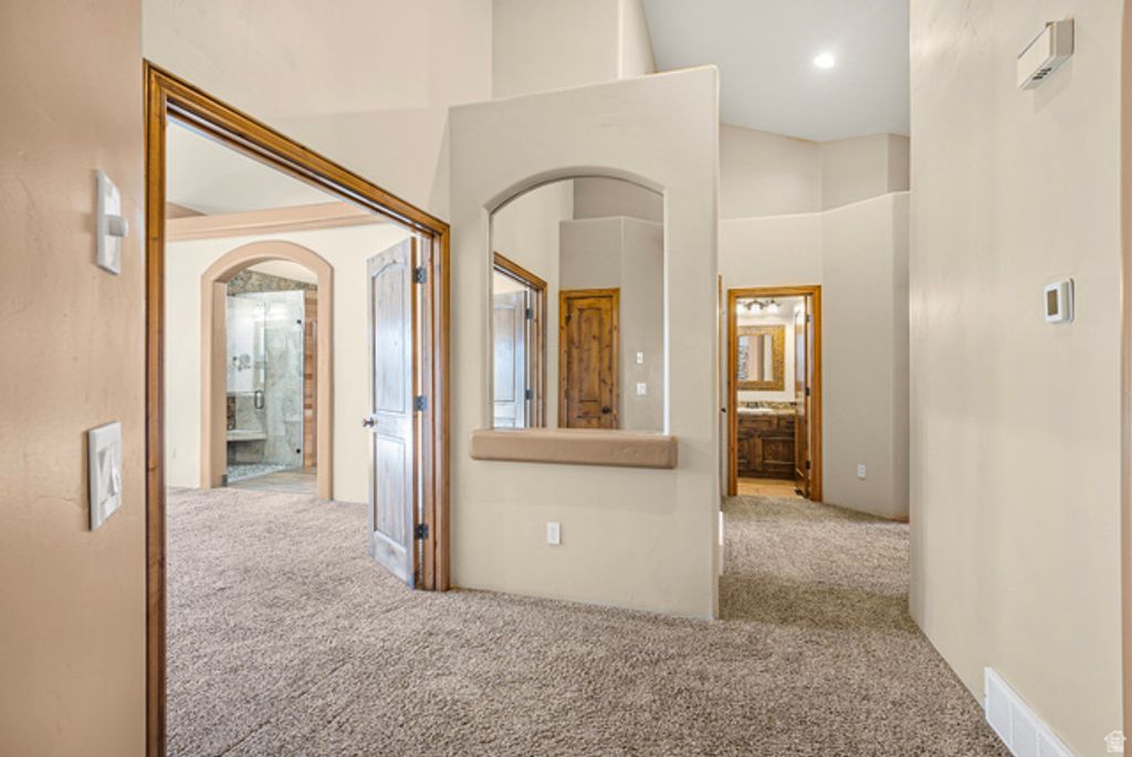 Image 20 of property listing at 14278 S FRIENDSHIP DR, Herriman, UT 84096