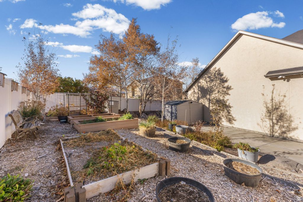 Image 47 of property listing at 14278 S FRIENDSHIP DR, Herriman, UT 84096