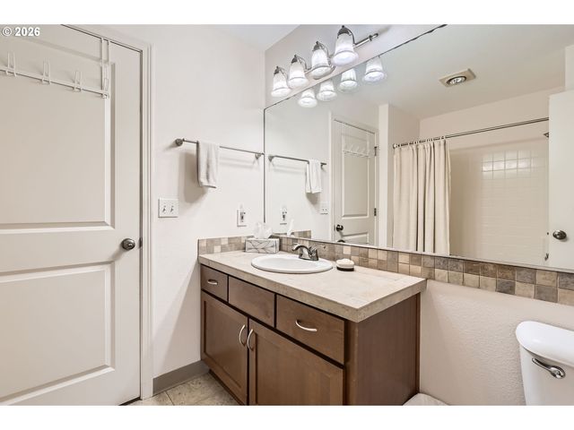 15060 Nw CENTRAL Dr 1101, Portland, OR 97229