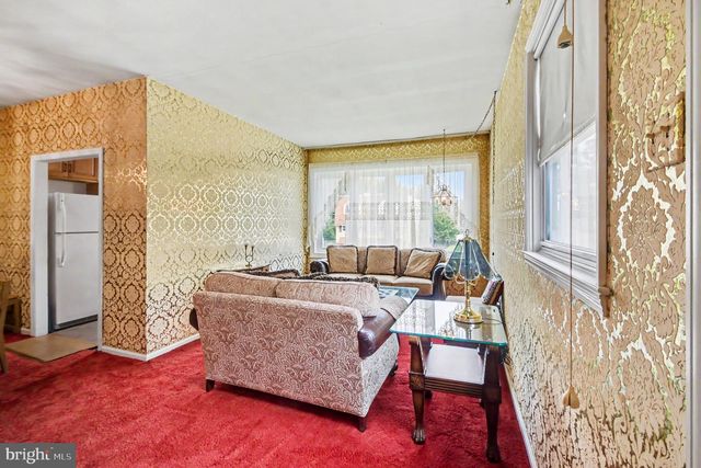 506 GLENN VALLEY DR, Norristown, PA 19401