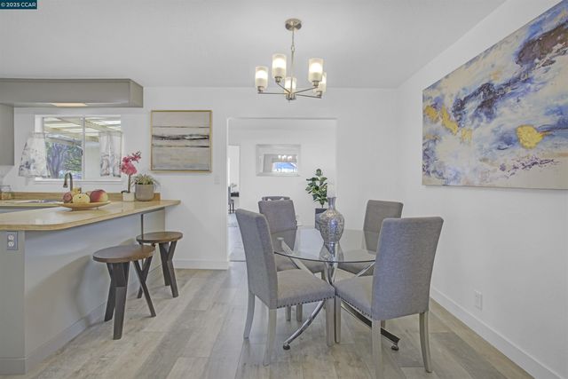 2110 Barrett Ave, Richmond, CA 94801