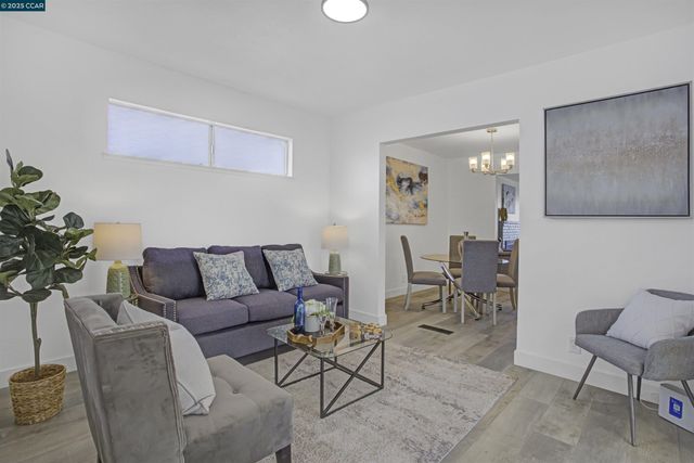 2110 Barrett Ave, Richmond, CA 94801