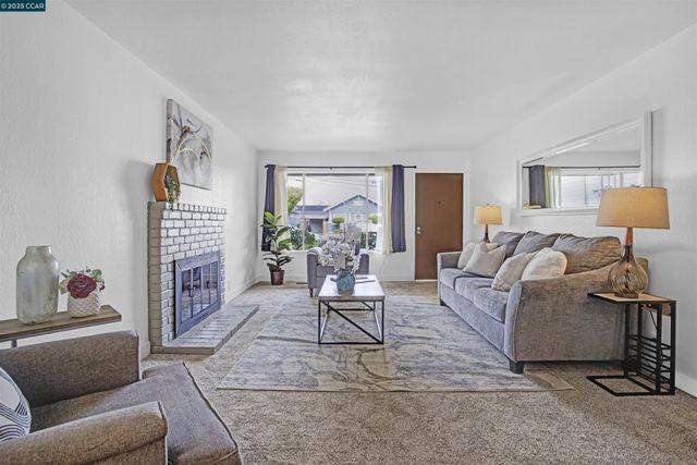 2110 Barrett Ave, Richmond, CA 94801